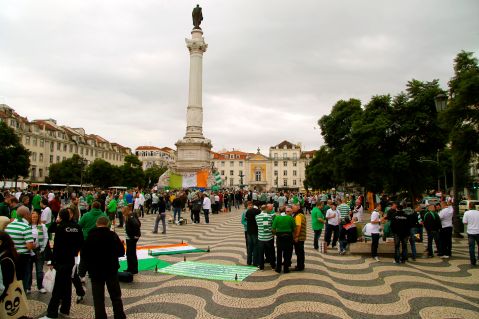 Celtic Fans taking over Rossio Square